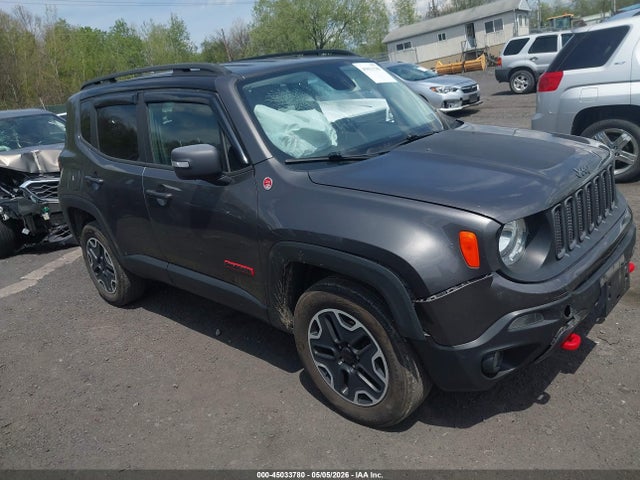 Salvage Jeep Renegade Image