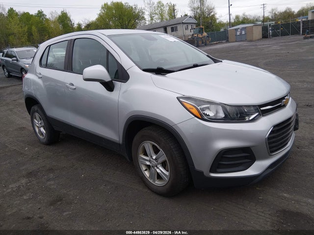 Salvage Chevrolet Trax Image