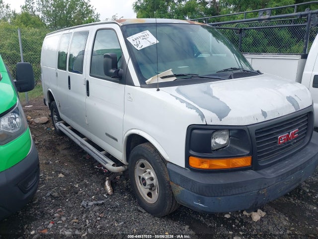 Salvage GMC Savana Image