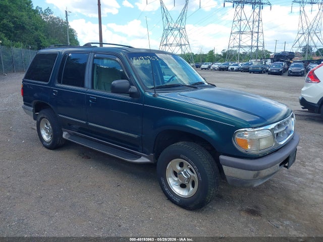Salvage Ford Explorer Image