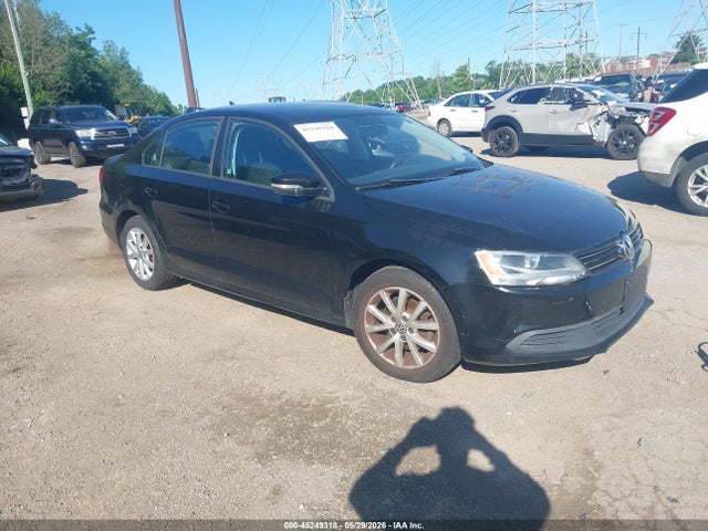 Salvage Volkswagen Jetta Image