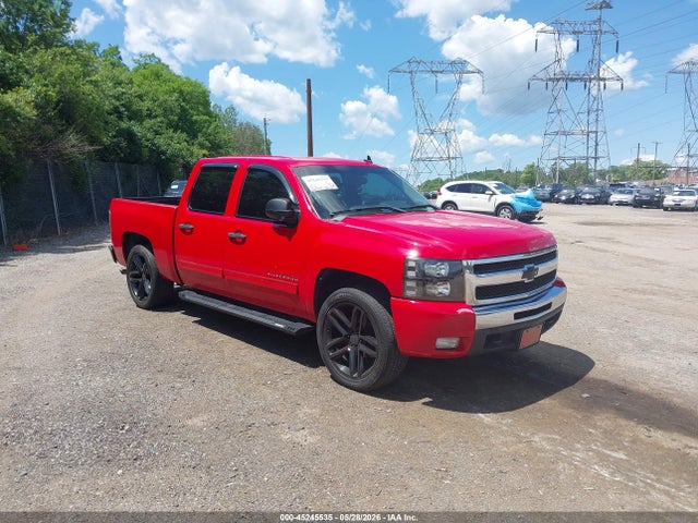 Salvage Chevrolet Silverado 1500 Image