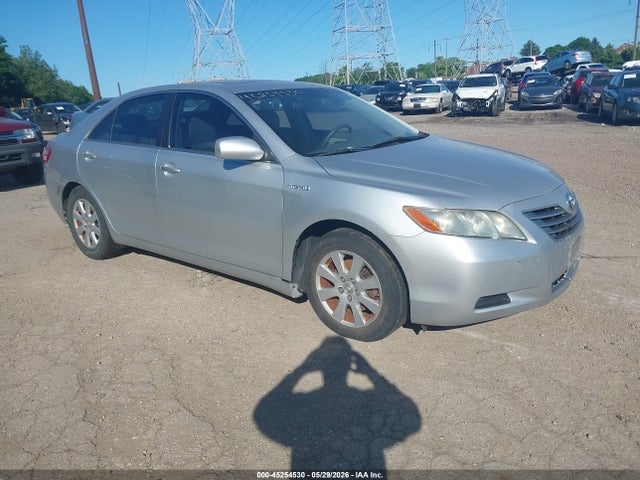 Salvage Toyota Camry Image