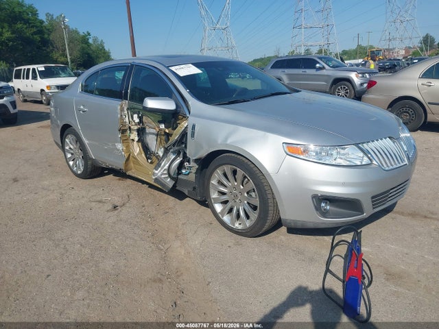 Salvage Lincoln MKS Image