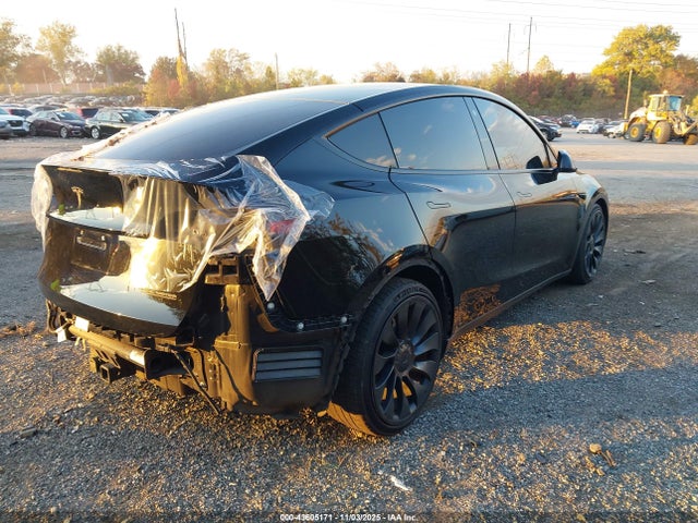 Tesla Model Y Performance Dual Motor All-wheel Drive