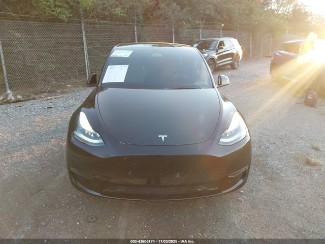 Tesla Model Y Performance Dual Motor All-wheel Drive