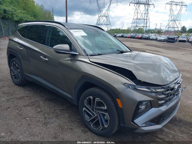 Salvage Hyundai TUCSON Image