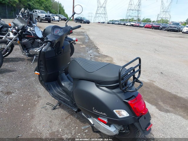Vespa GTS 300 Super
