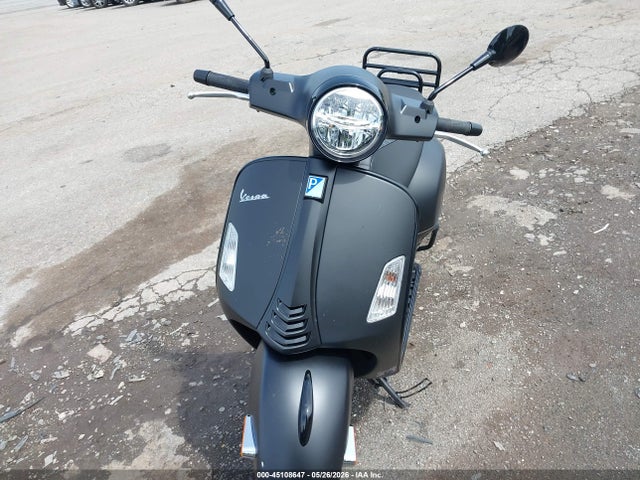 Vespa GTS 300 Super