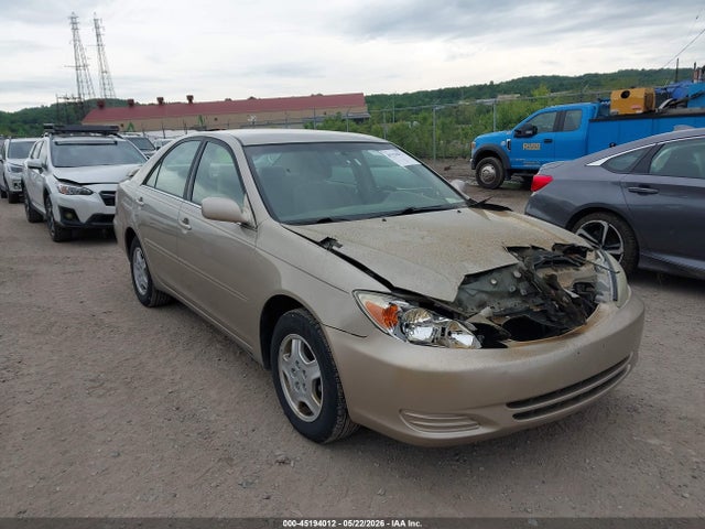 Salvage Toyota Camry Image
