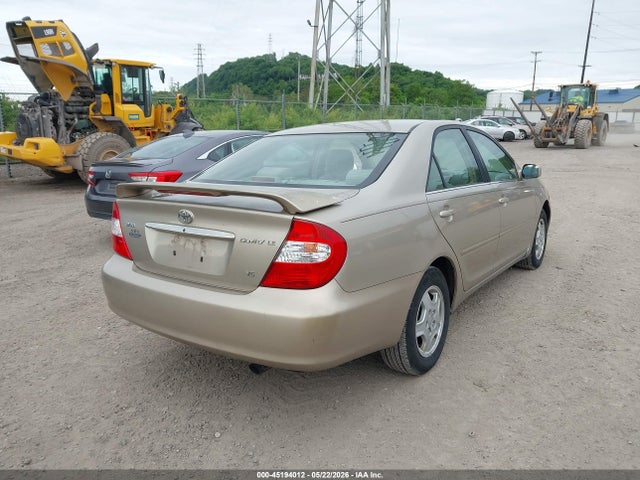 Toyota Camry Le V6