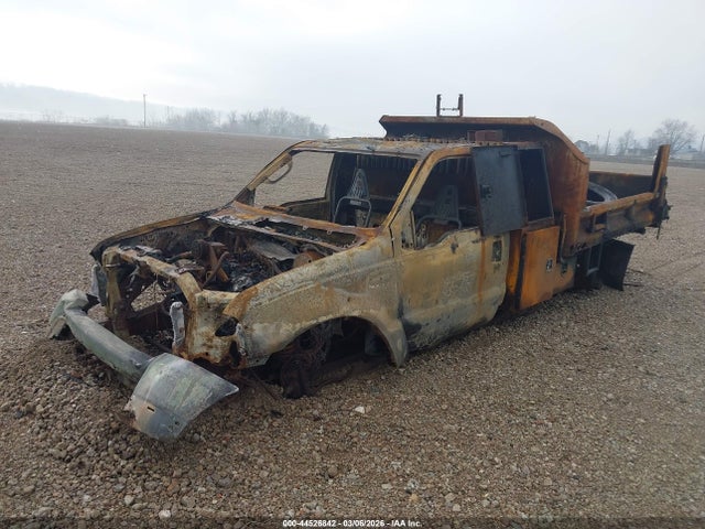 Salvage Ford F-350 Image