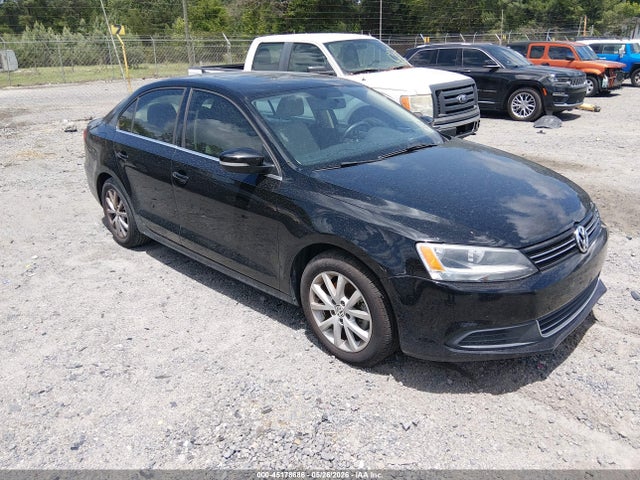 Salvage Volkswagen Jetta Image