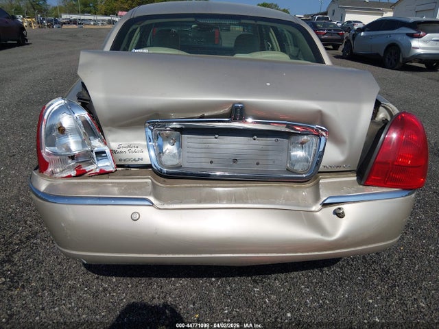 Lincoln Towncar Signature