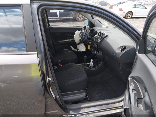 Scion xD