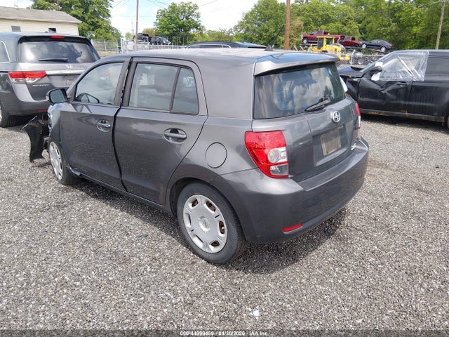 Scion xD