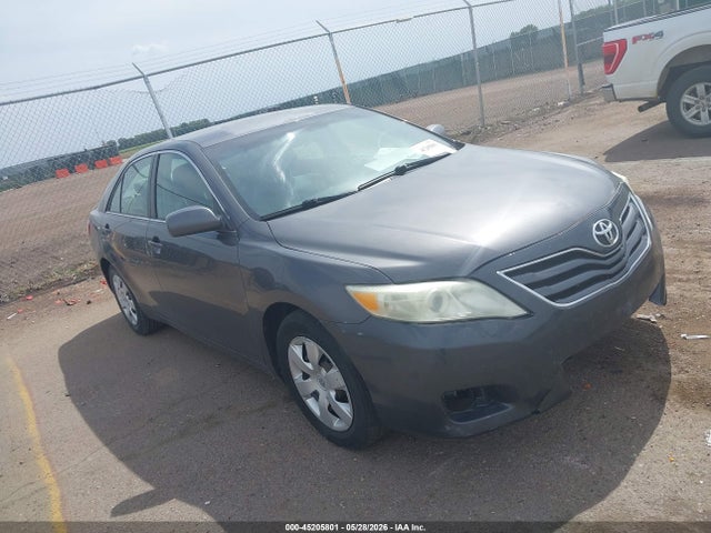 Salvage Toyota Camry Image