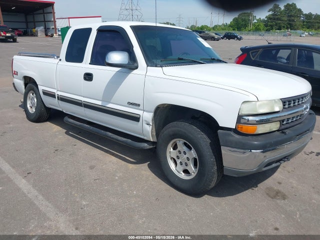 Salvage Chevrolet Silverado 1500 Image