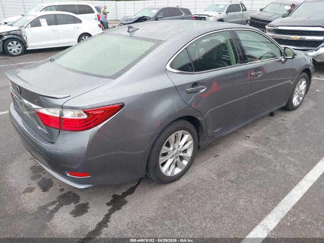 Lexus Es