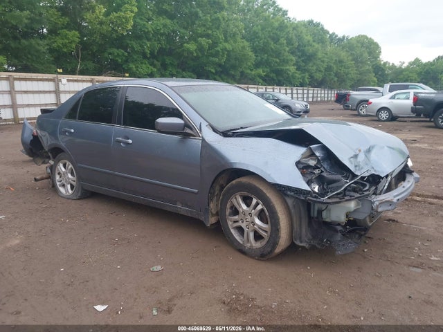Salvage Honda Accord Image
