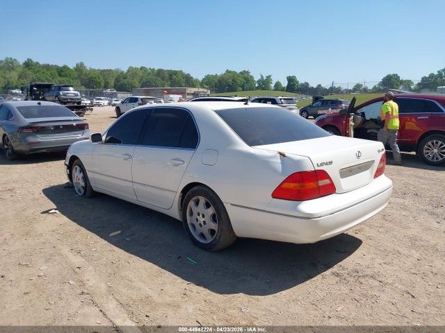 Lexus LS