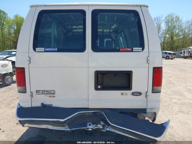 Ford E-250 Commercial