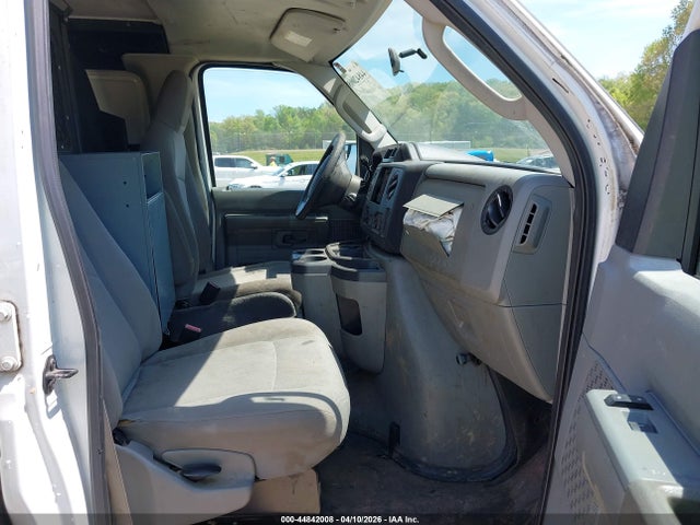 Ford E-250 Commercial