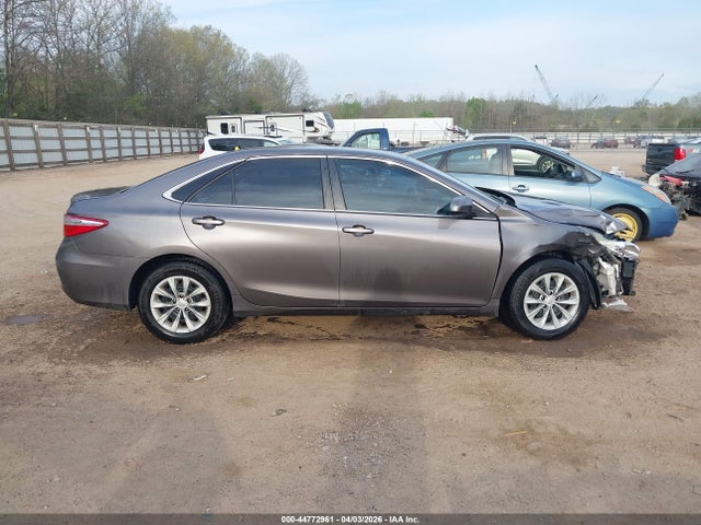 Toyota Camry Le