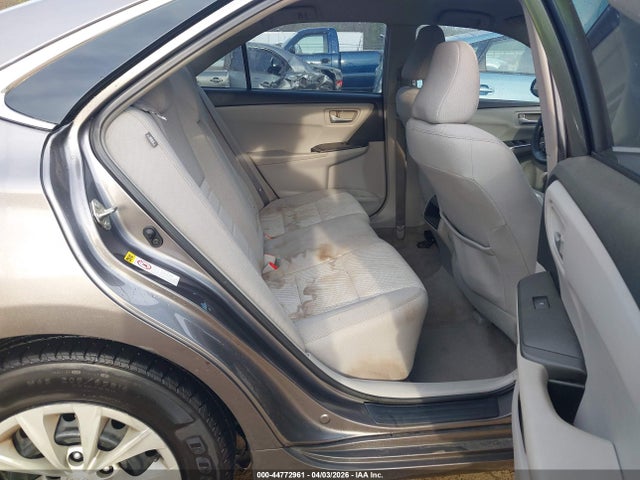 Toyota Camry Le