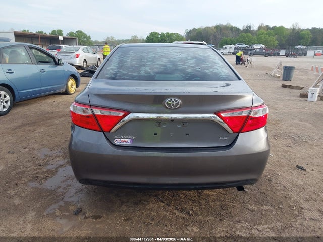 Toyota Camry Le