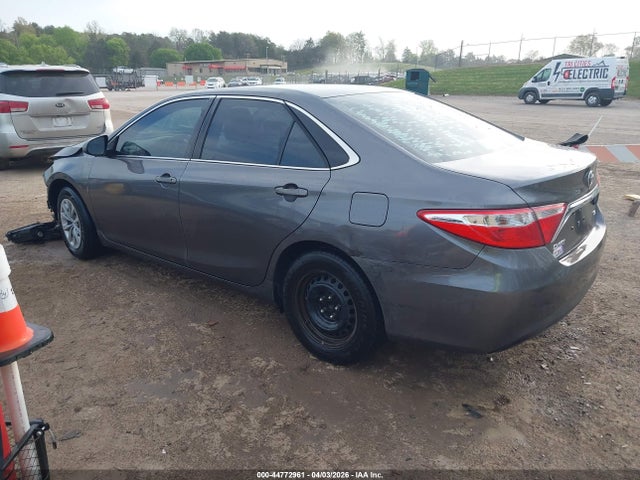Toyota Camry Le