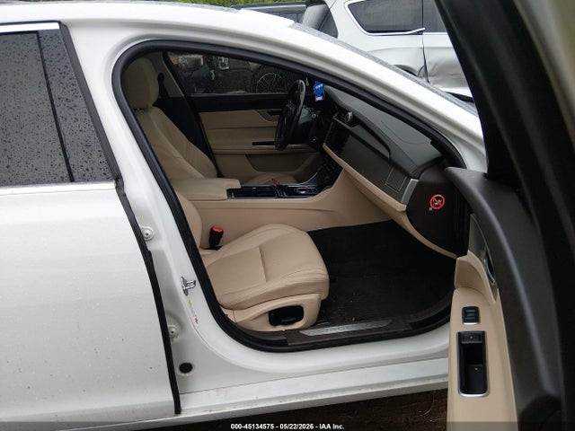 Jaguar XF 20d Premium