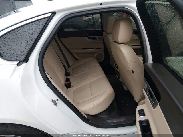 Jaguar XF 20d Premium