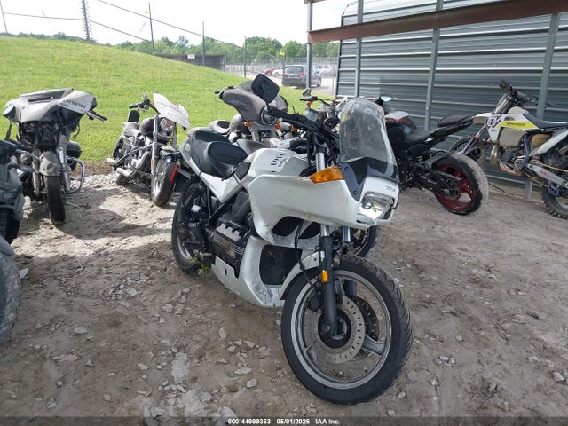 Salvage BMW K75 Image