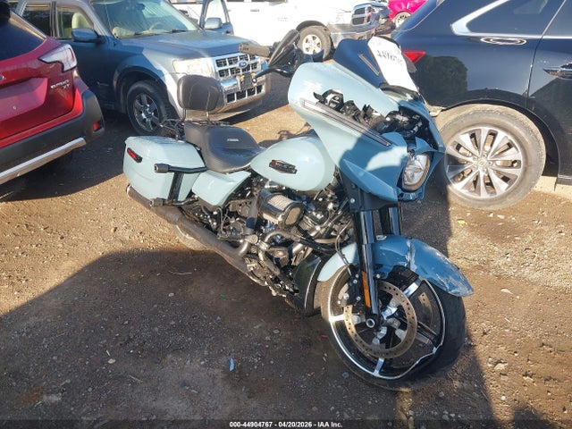 Salvage Harley-Davidson Flhx Image