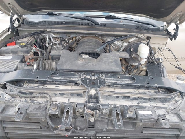 Chevrolet Suburban Ls
