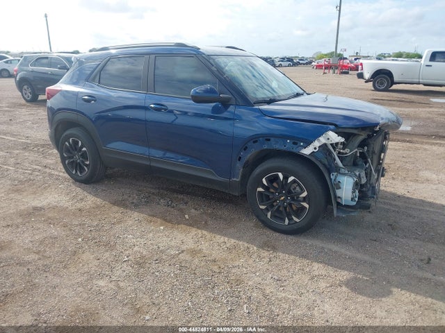 Salvage Chevrolet Trailblazer Image