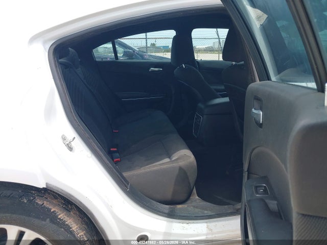Dodge Charger Se
