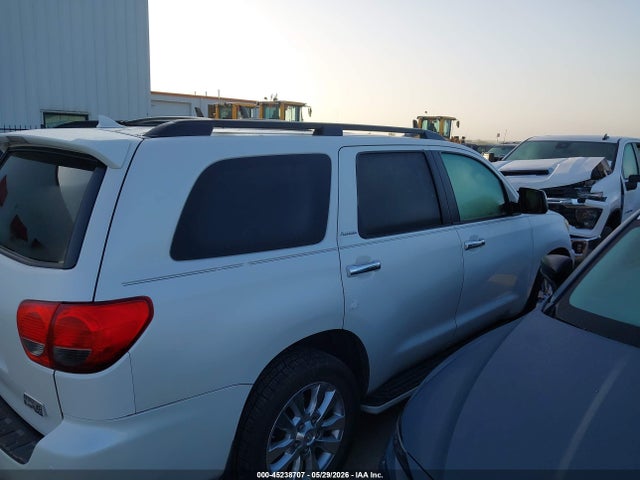 Toyota Sequoia Platinum 5.7l V8