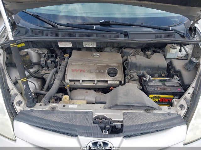 Toyota Sienna Le