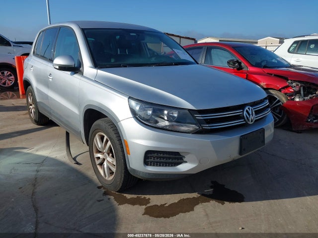 Salvage Volkswagen Tiguan Image