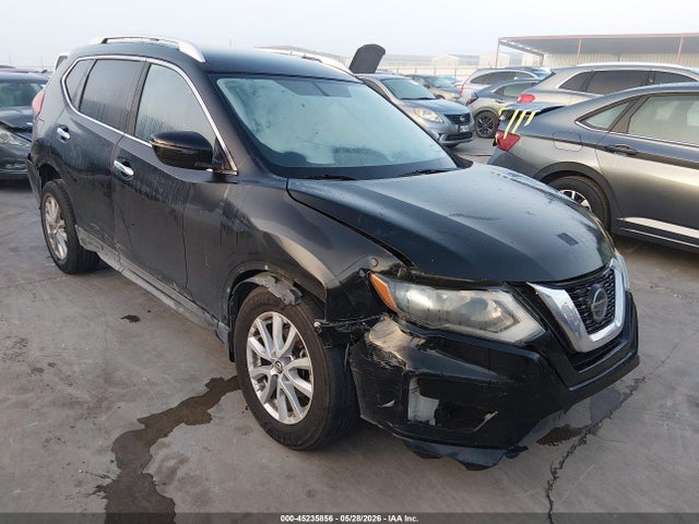 Salvage Nissan Rogue Image