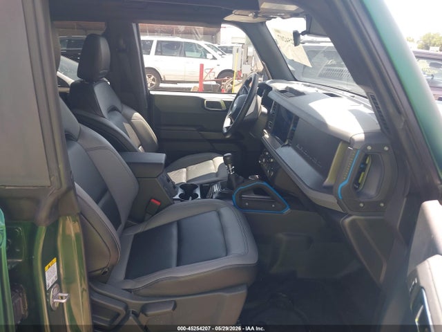 Ford Bronco Black Diamond