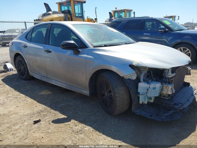 Salvage Toyota Camry Image