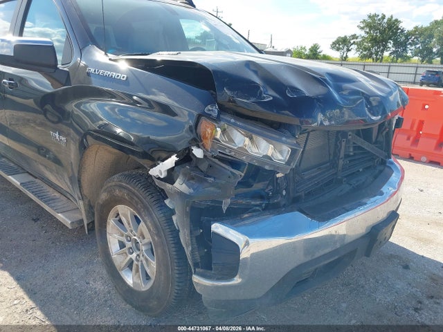 Salvage Chevrolet Silverado 1500 Image