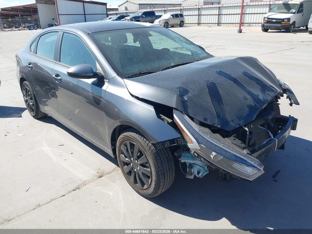 Salvage Kia Forte Image
