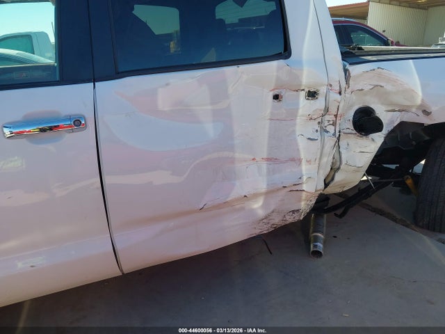 Toyota Tundra 1794 5.7l V8