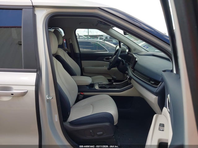 Kia Carnival Ex