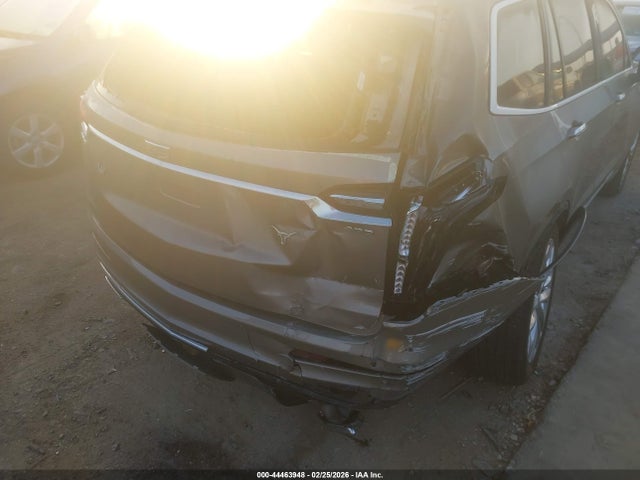 Cadillac XT6 Fwd Premium Luxury