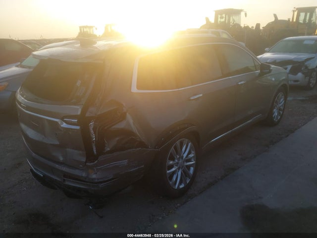 Cadillac XT6 Fwd Premium Luxury